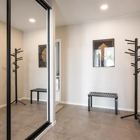Apartment Aurora Modern Aparment