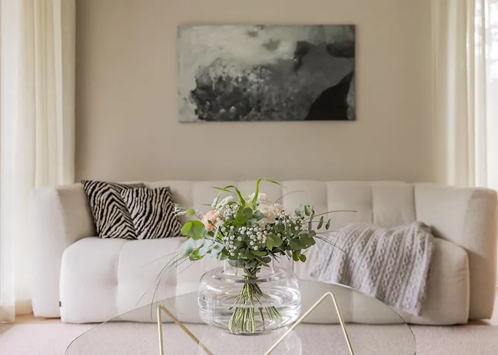 Aurora Modern Aparment